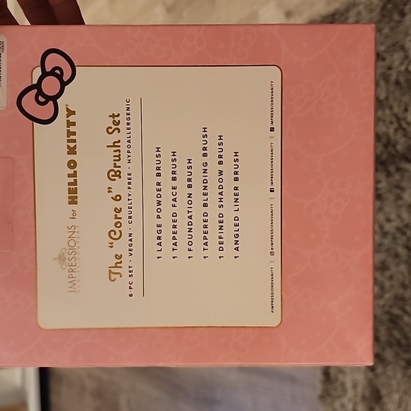 Makeup Brushes - Picture 4 of 4